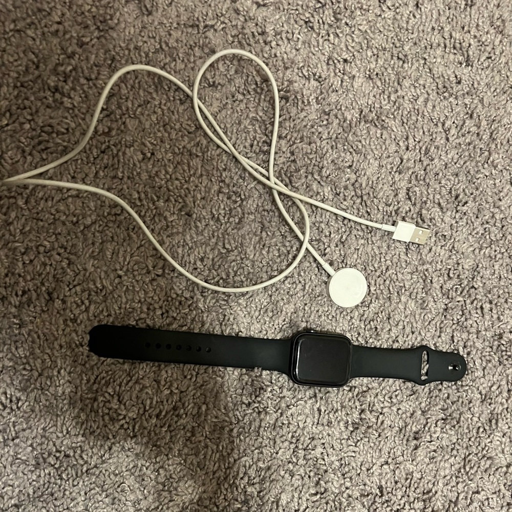 Apple Watch SE - Activation Locked!
